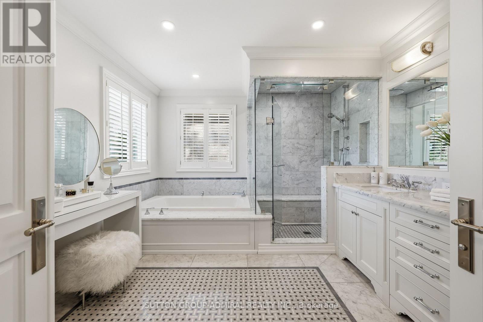 568 FAIRLAWN AVENUE - 30