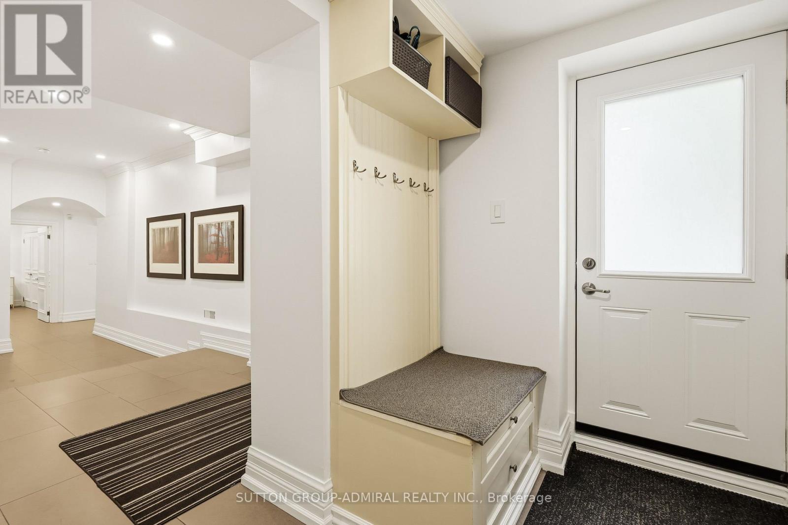 568 FAIRLAWN AVENUE - 47