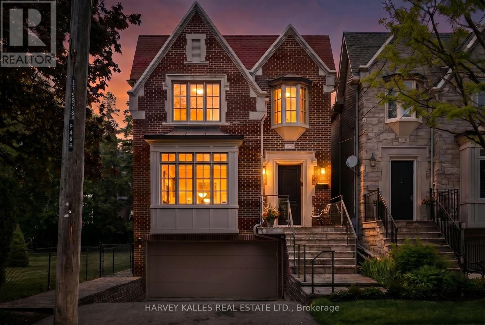 466 GLENGARRY AVENUE - Image 2