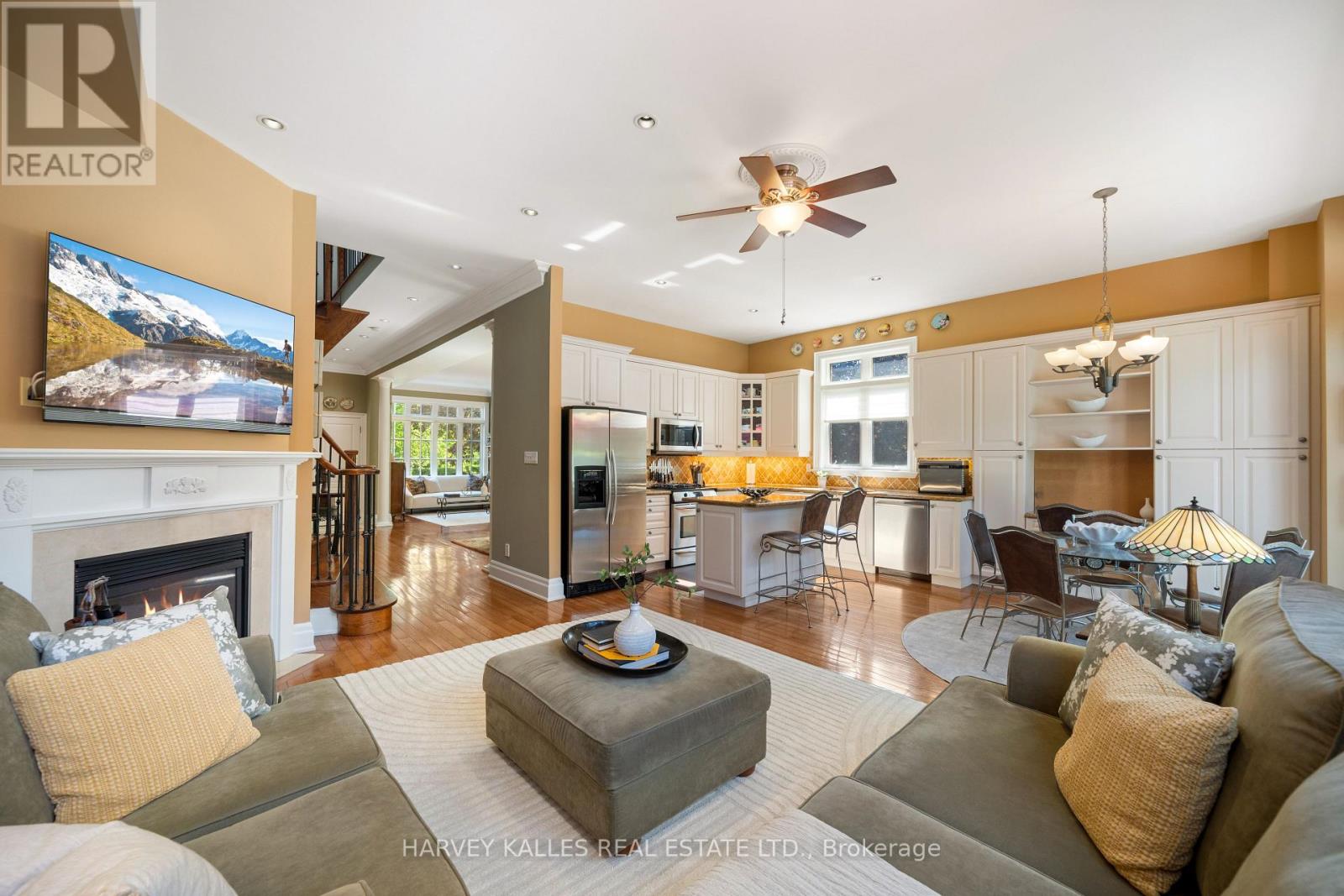 466 GLENGARRY AVENUE - 20