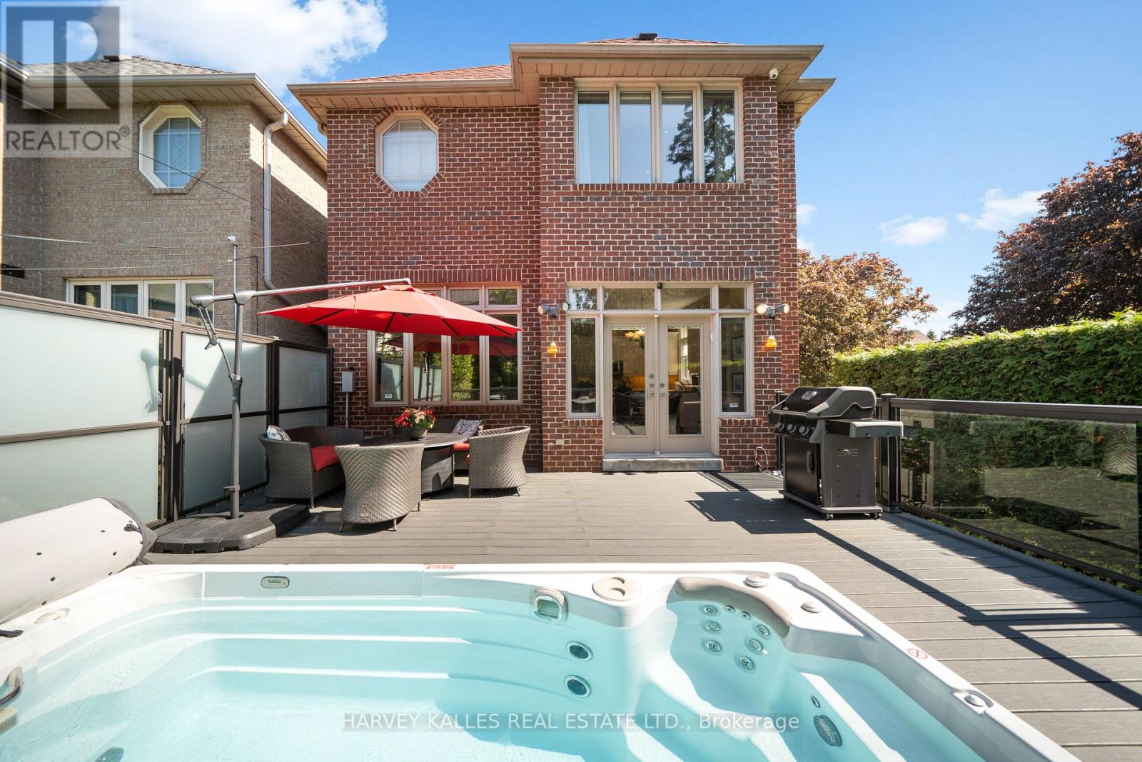 466 GLENGARRY AVENUE - 40