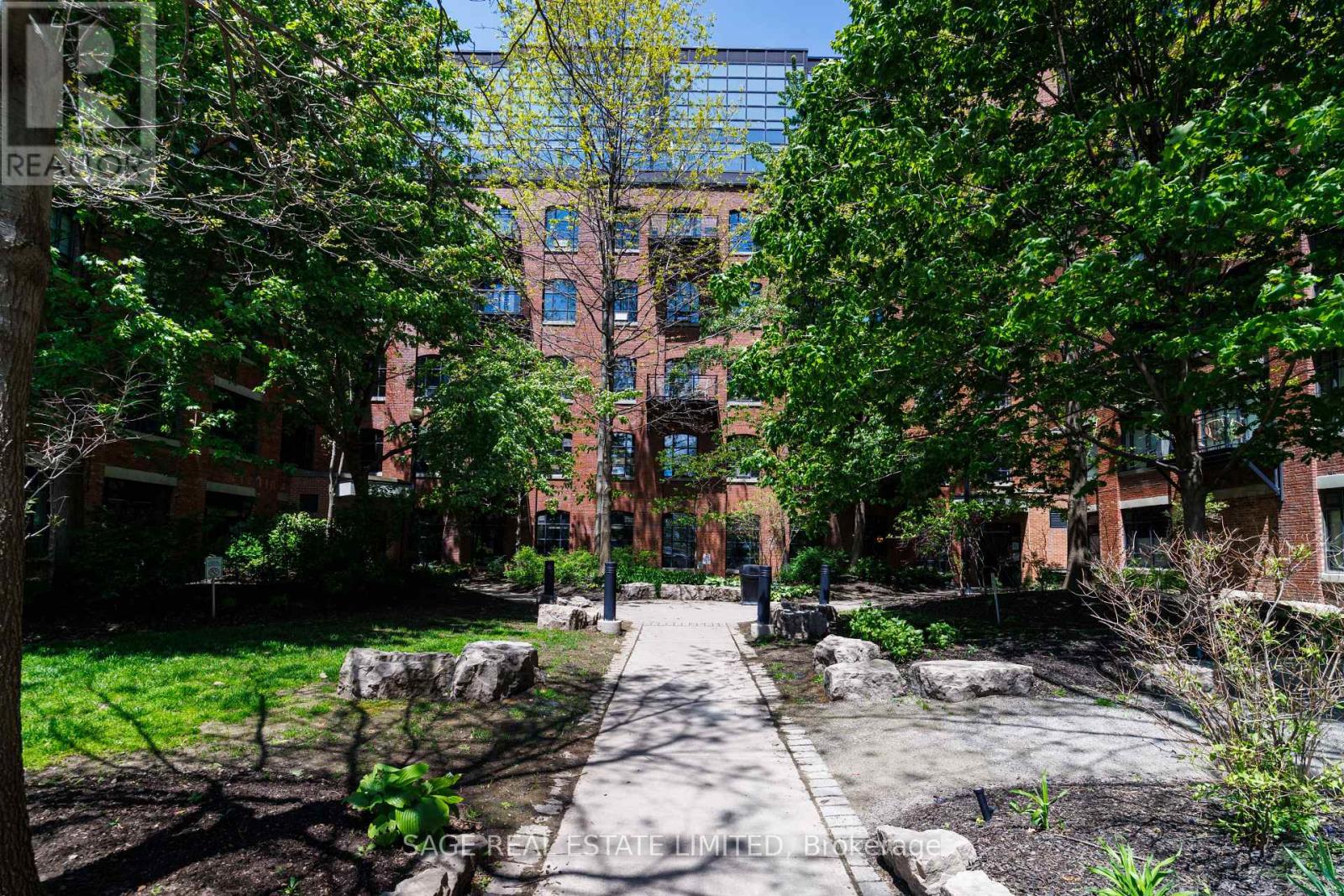 #510 68 BROADVIEW AVENUE - 31