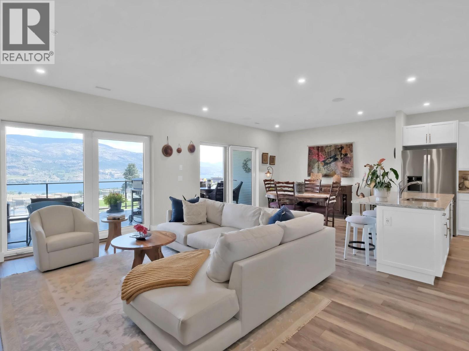 100 VISTA Way Unit# 132, Penticton
