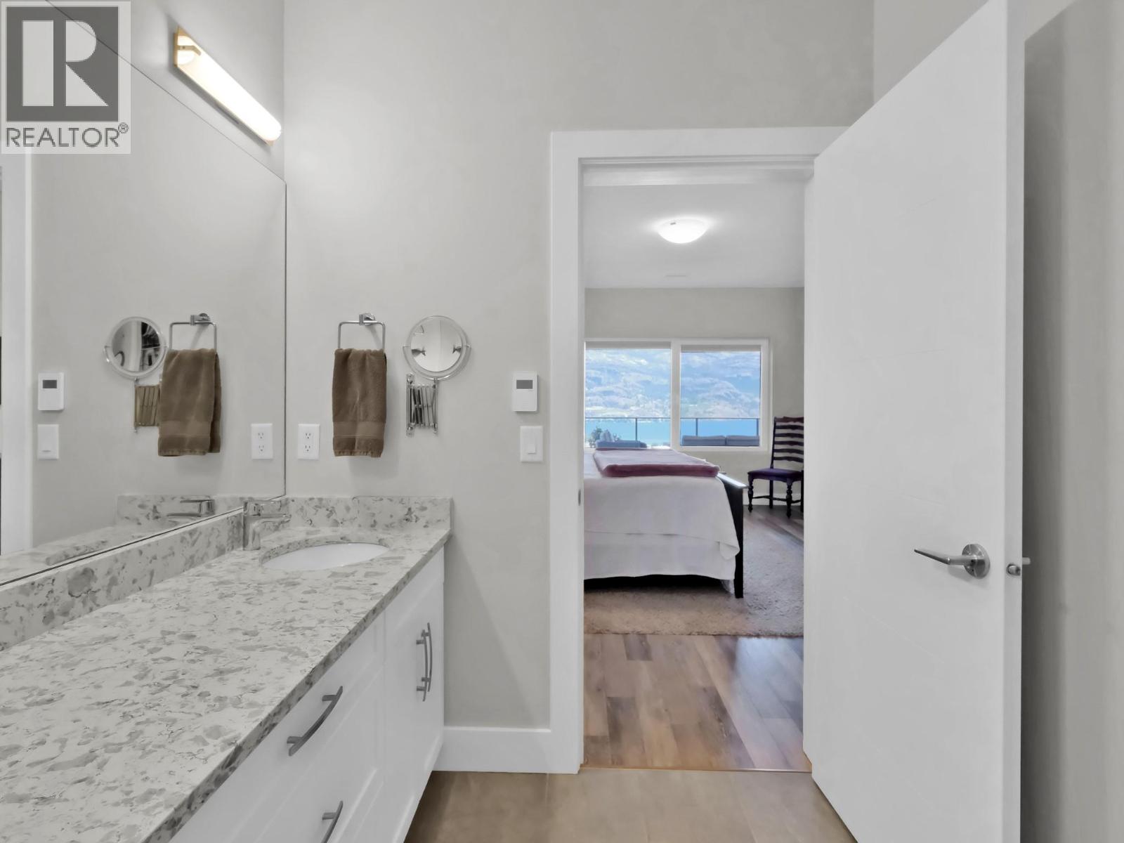 100 VISTA Way Unit# 132, Penticton