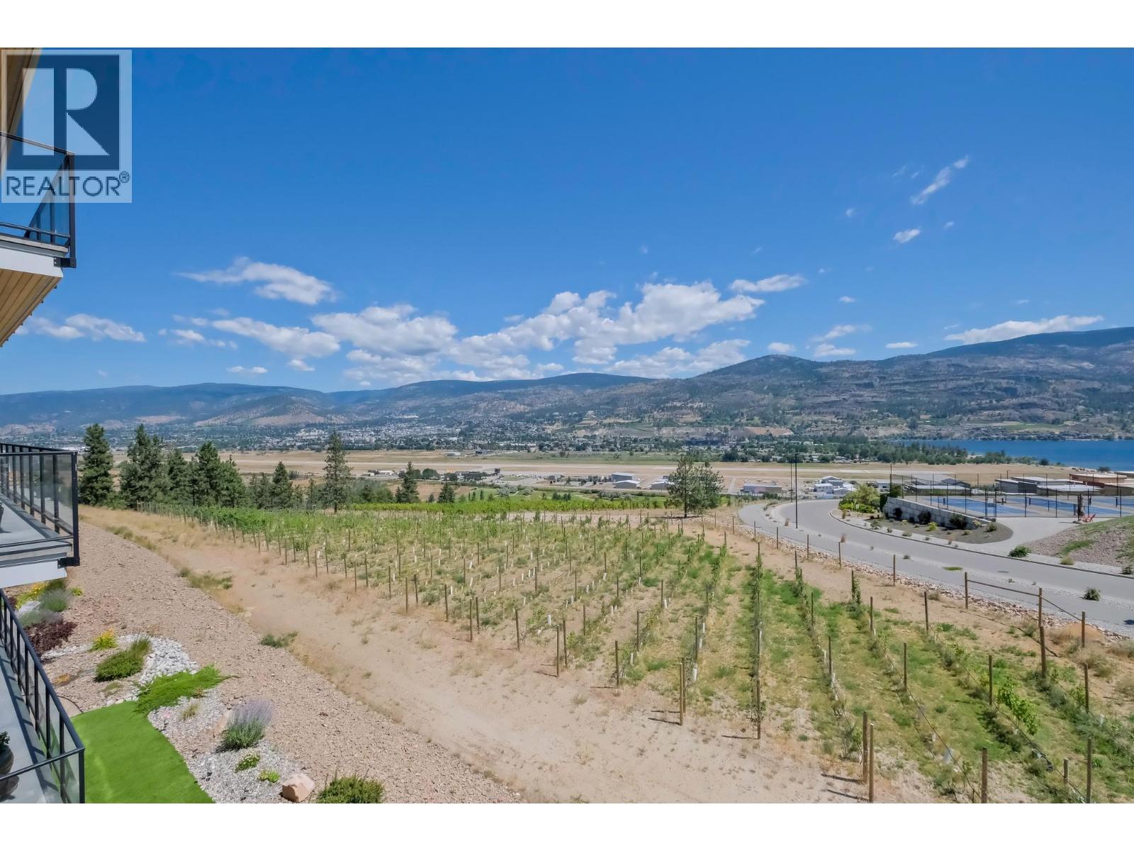 100 VISTA Way Unit# 132, Penticton