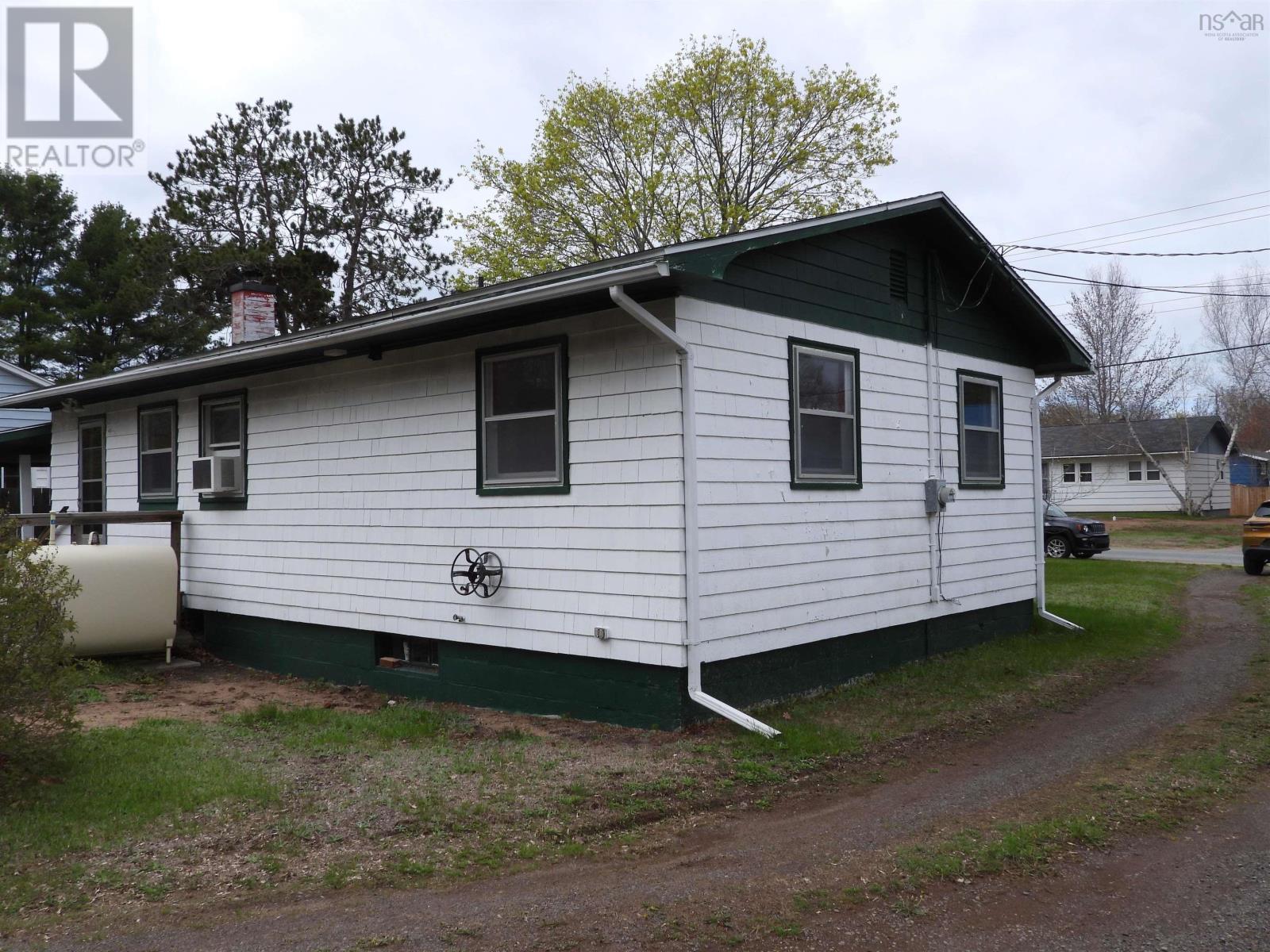 526 Windsor Street - 25