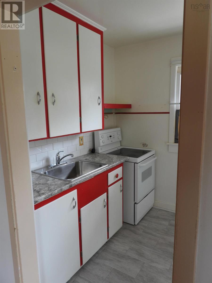 526 Windsor Street - 4