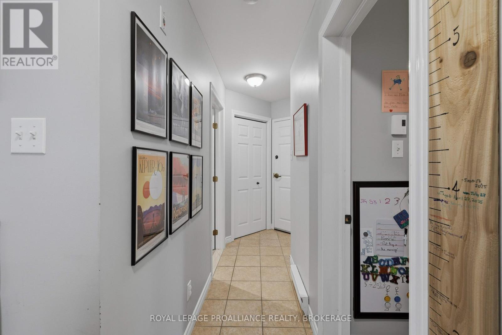 #2104 225 OAK STREET - 18