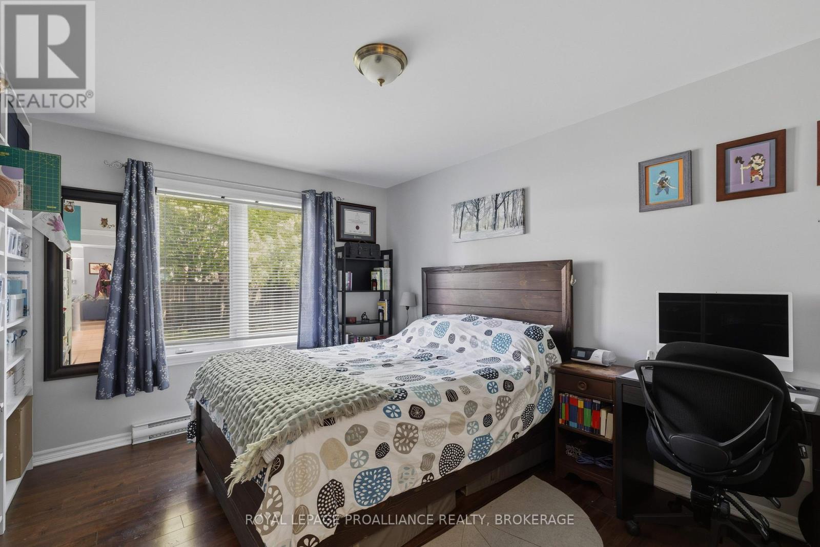 #2104 225 OAK STREET - 19