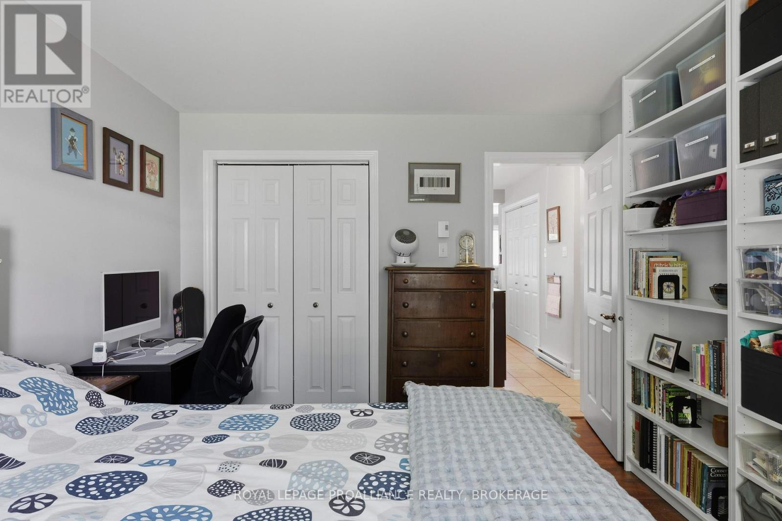 #2104 225 OAK STREET - 21