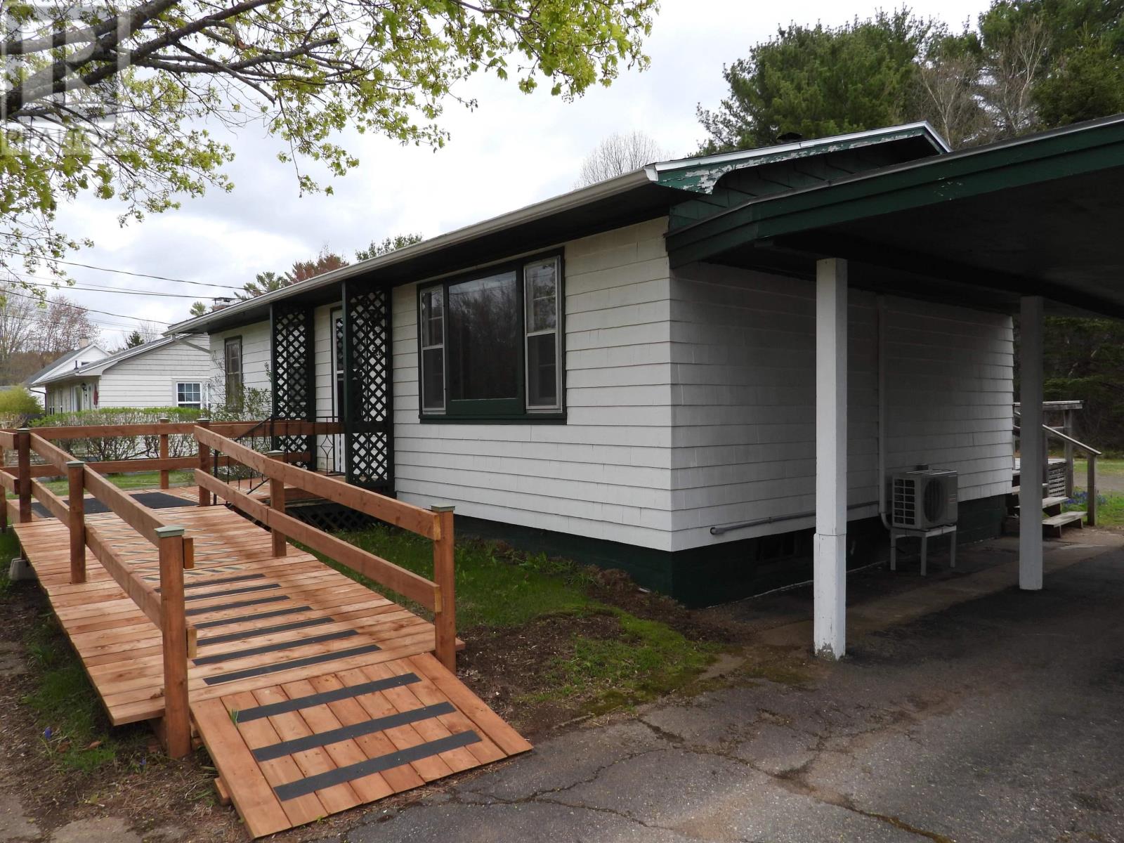 526 Windsor Street - 28
