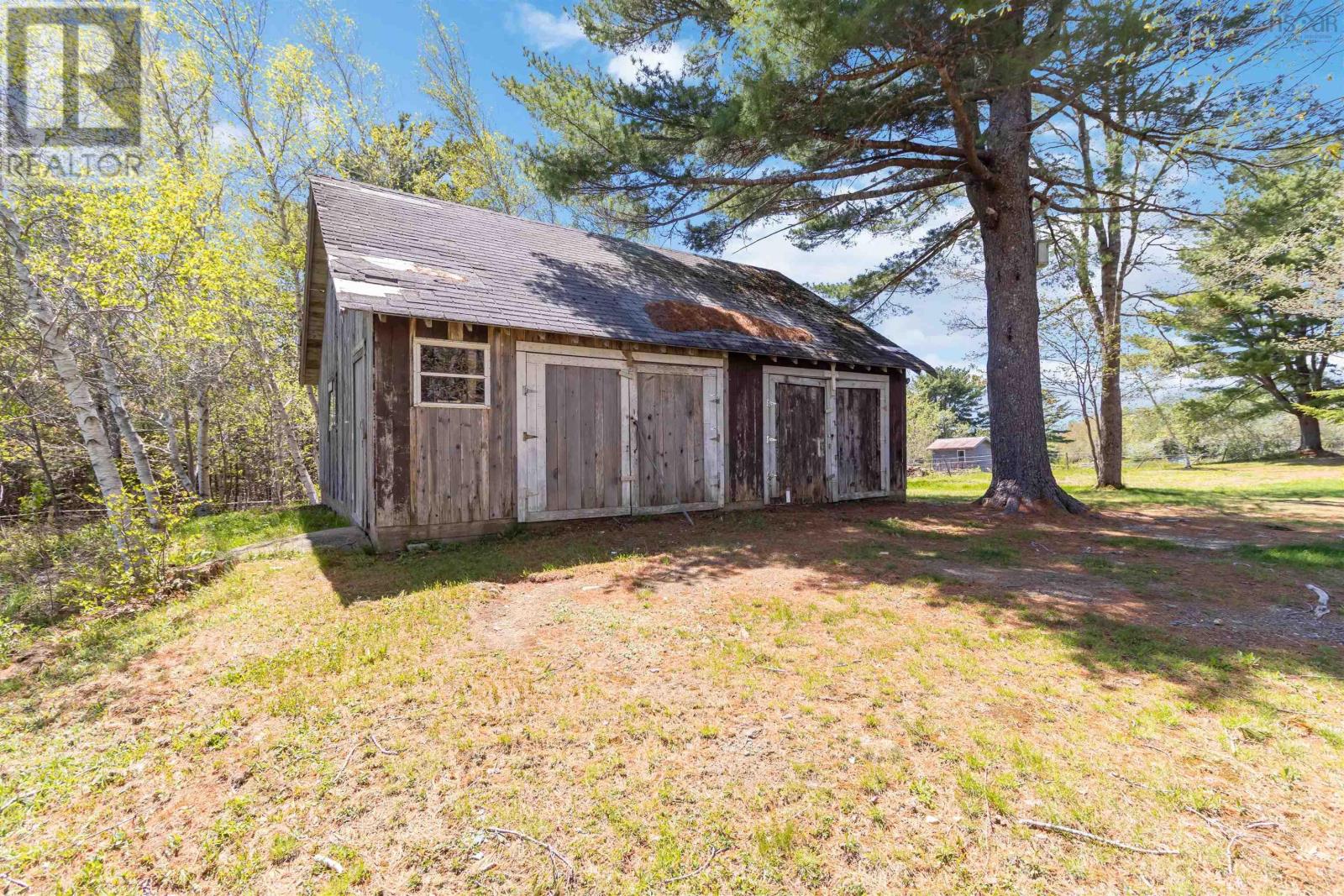 Property 34 of 50 of 1415 Highway 210