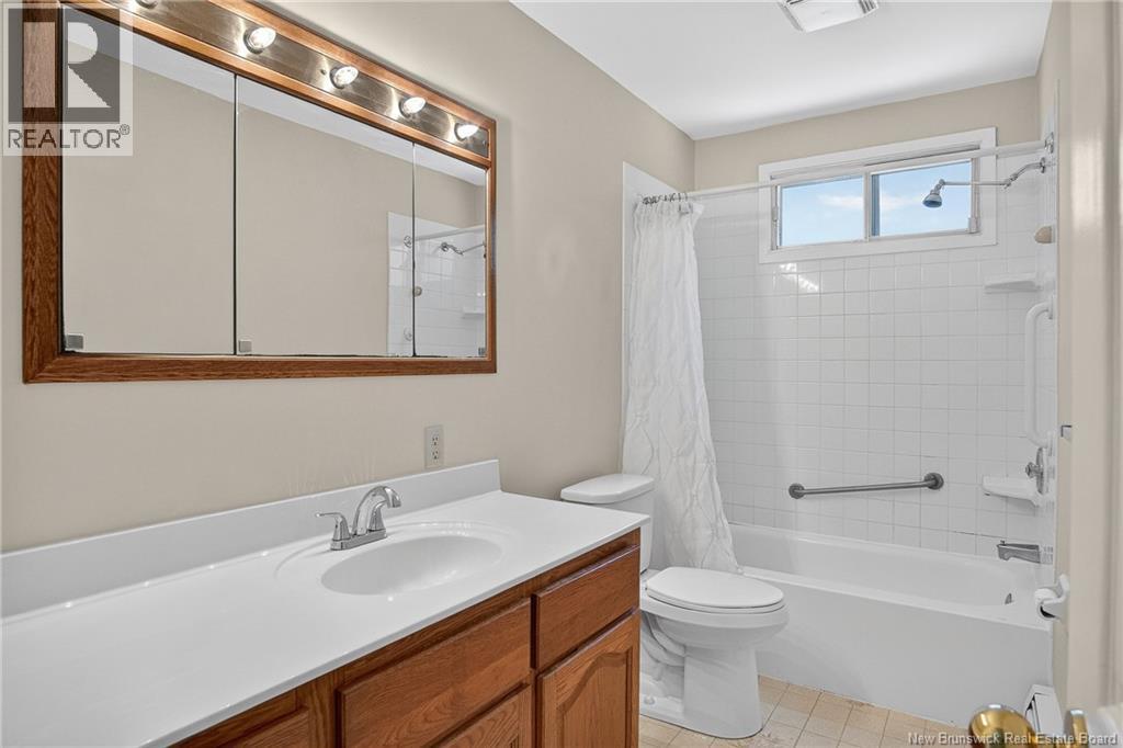 25 Eriskay Drive - 17