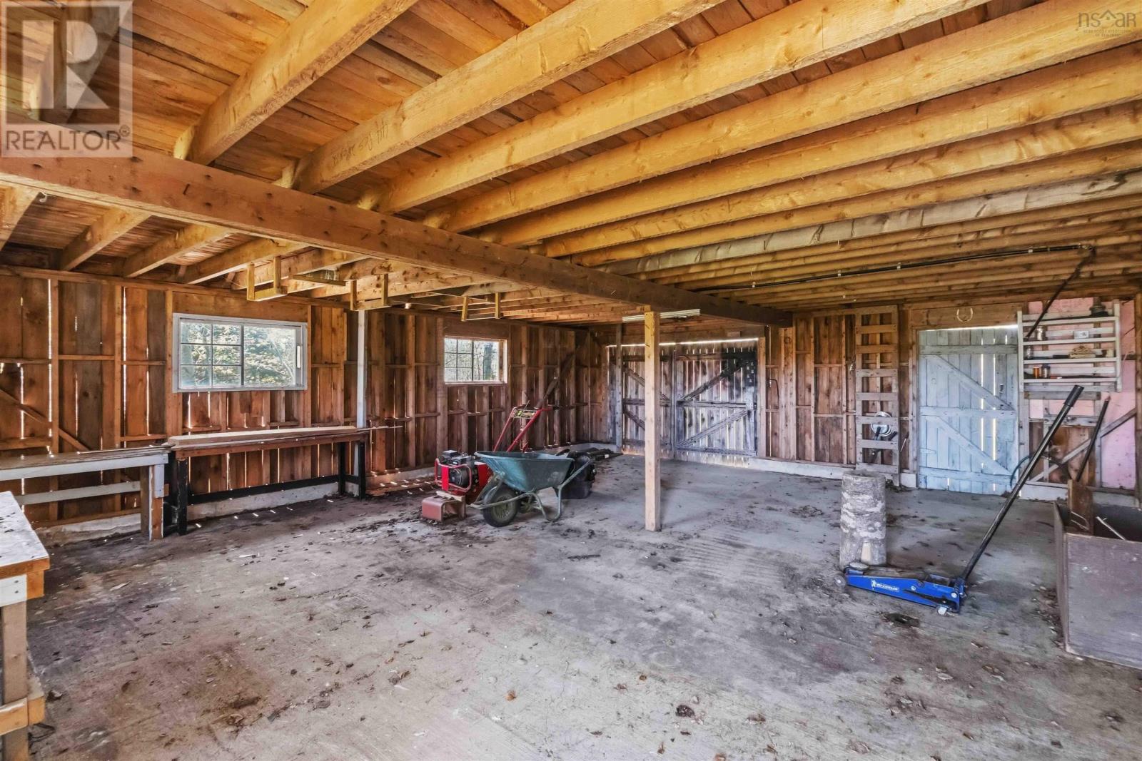 Property 38 of 50 of 1415 Highway 210