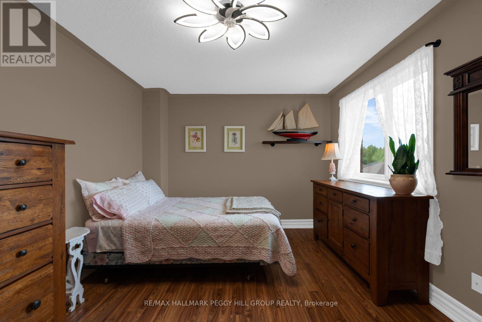 106 BIRD STREET - 13