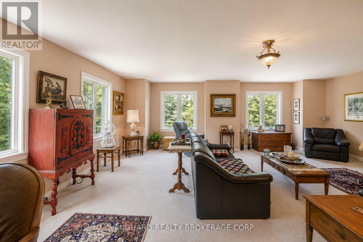 835 WOODLAND DRIVE - 25
