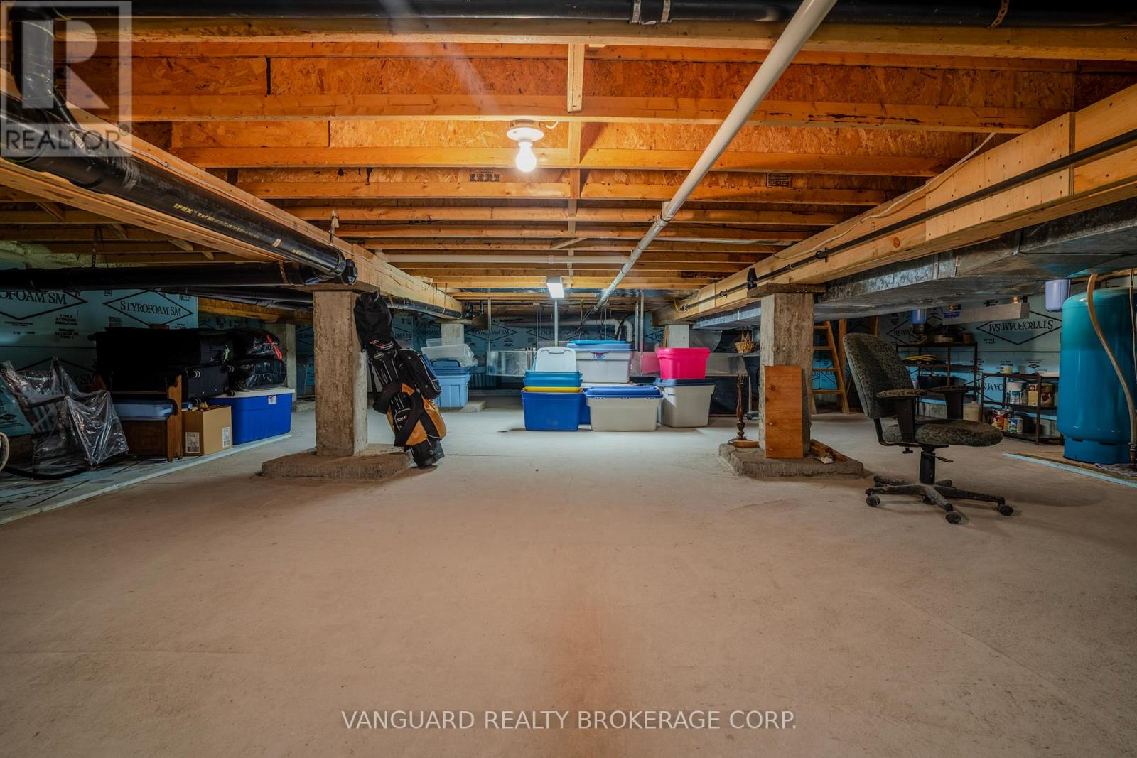 835 WOODLAND DRIVE - 33