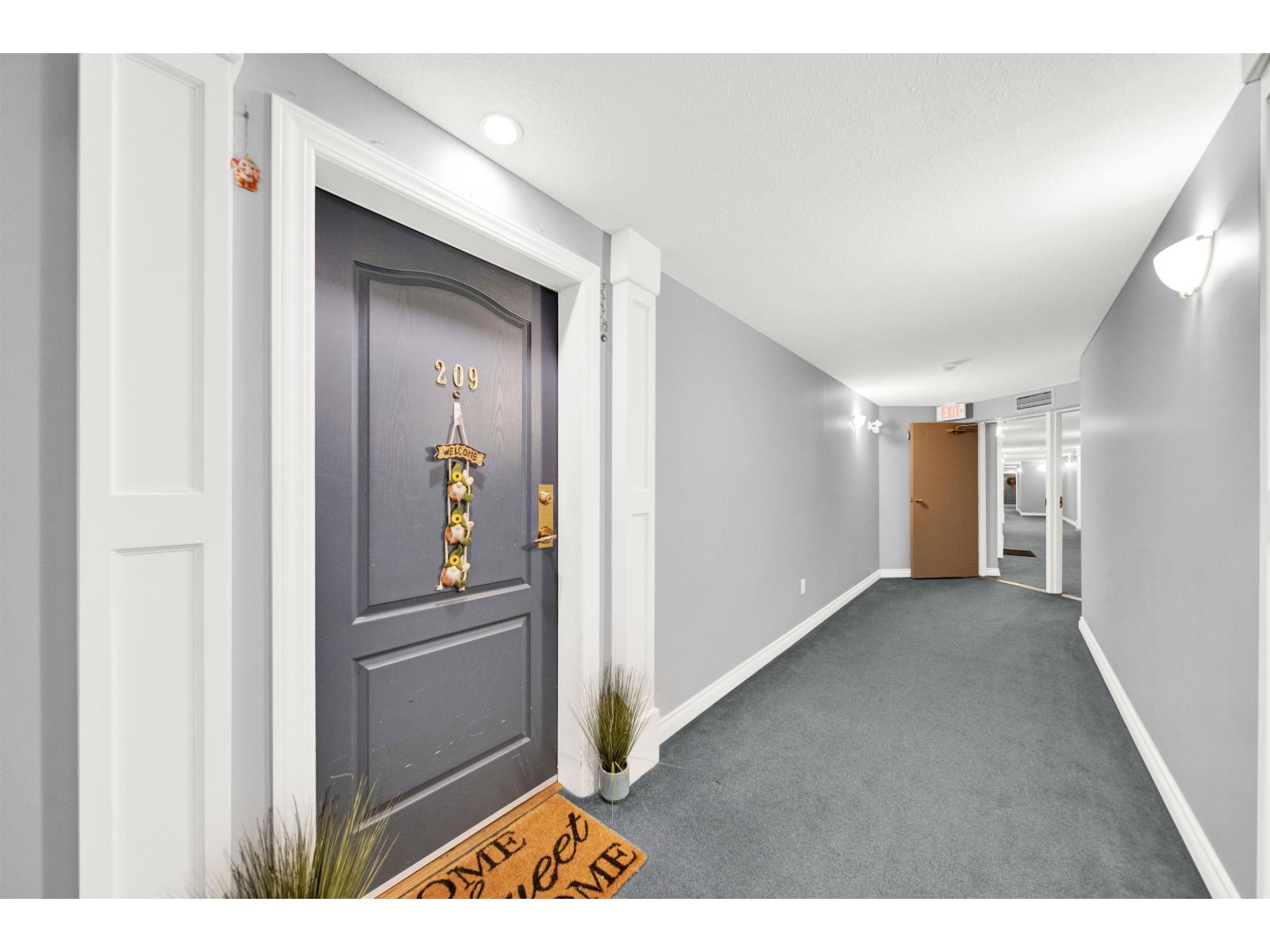 209 15298 20 AVENUE, Surrey