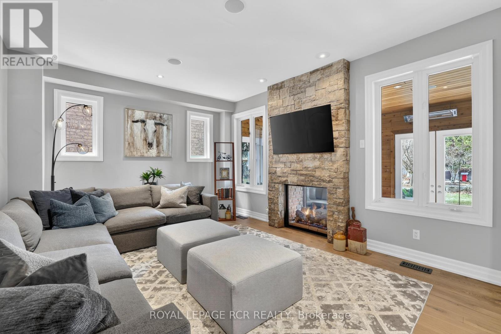 63 CAMPBELL DRIVE - 14