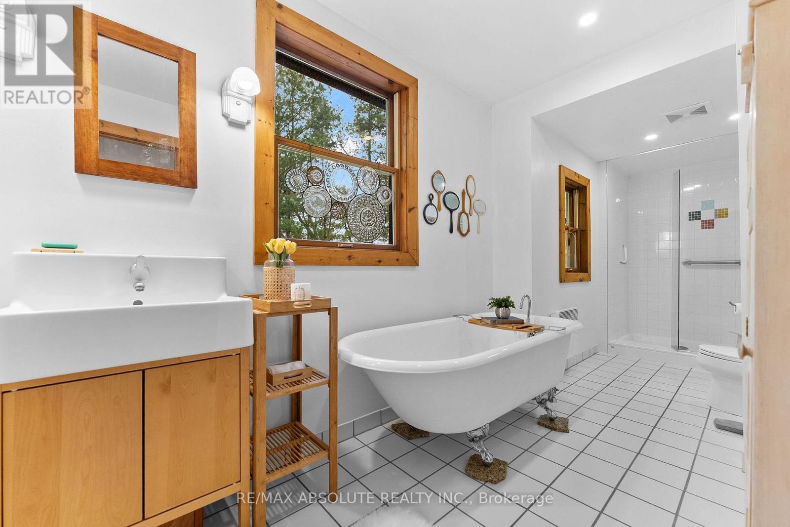 21 FOREST RIDGE ROAD - 23