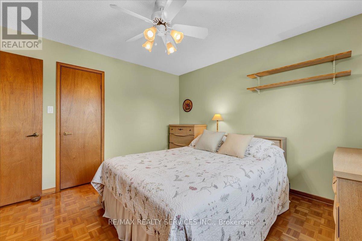 36 BRYDON CRESCENT - 28