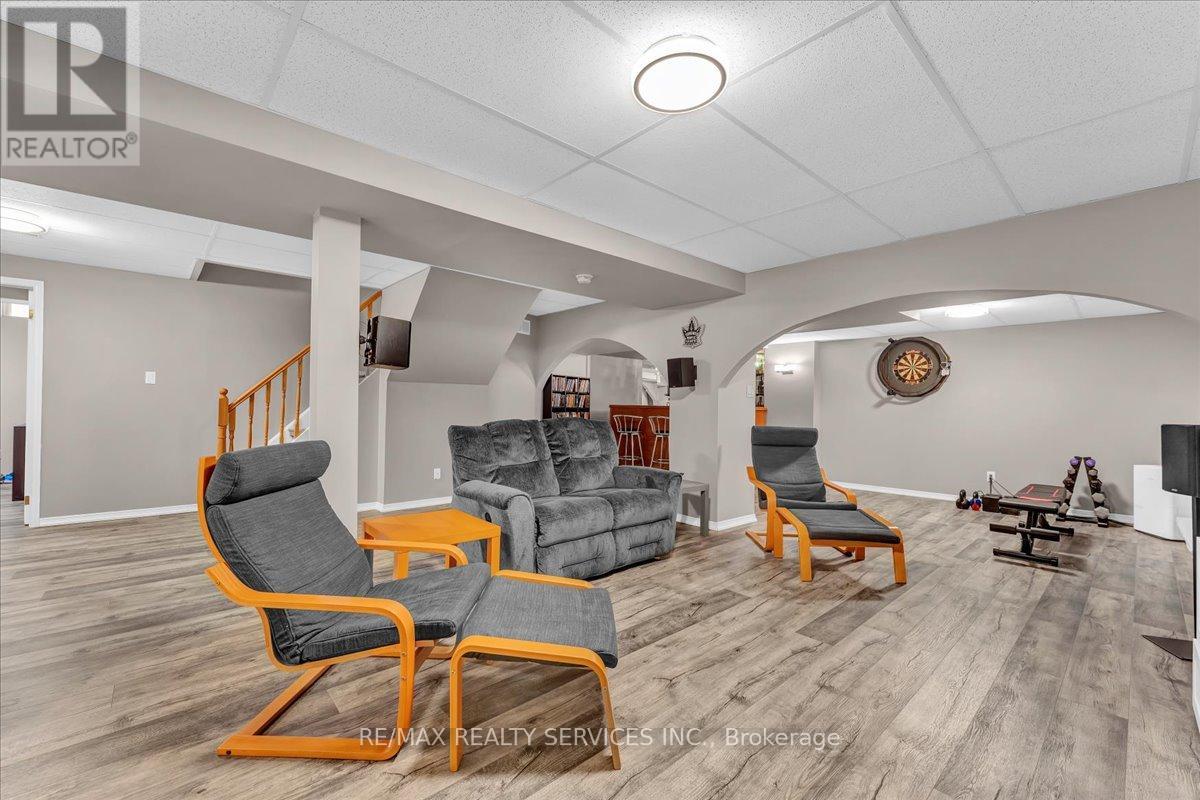 36 BRYDON CRESCENT - 36