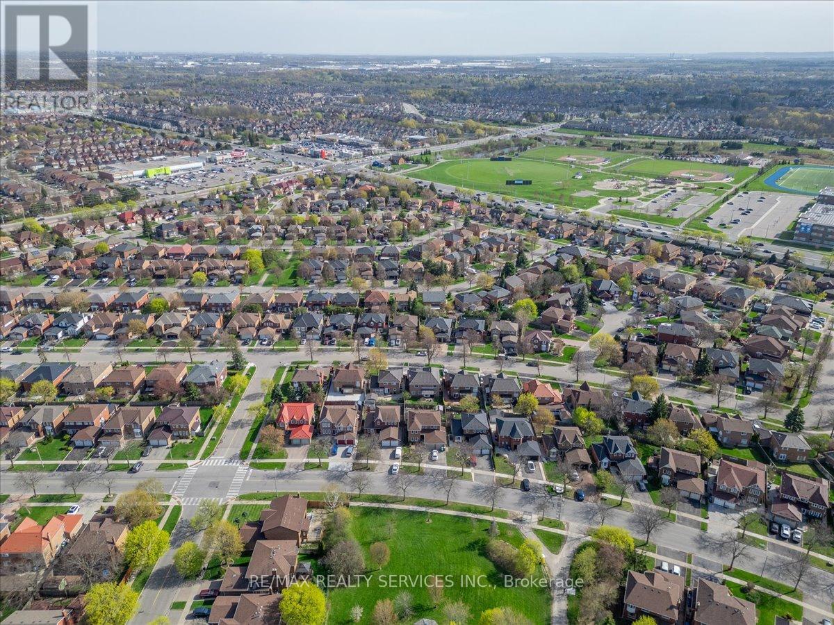 36 BRYDON CRESCENT - 45