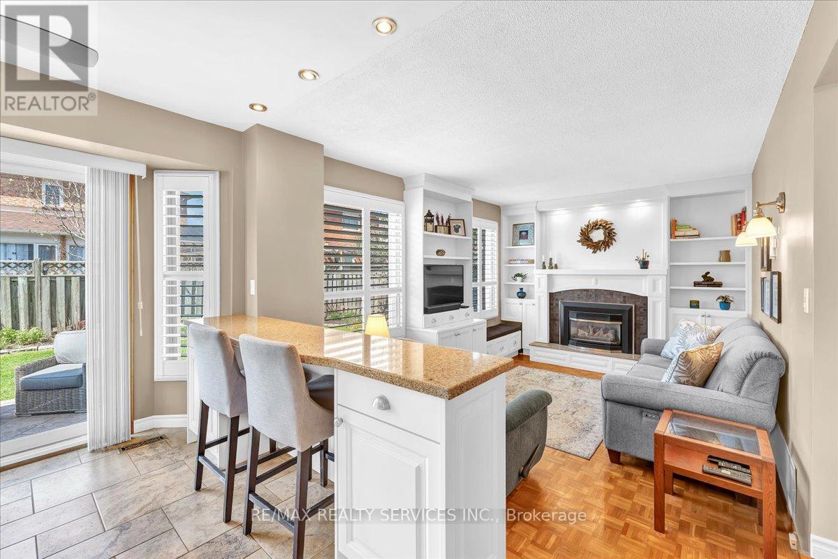 36 BRYDON CRESCENT - 8