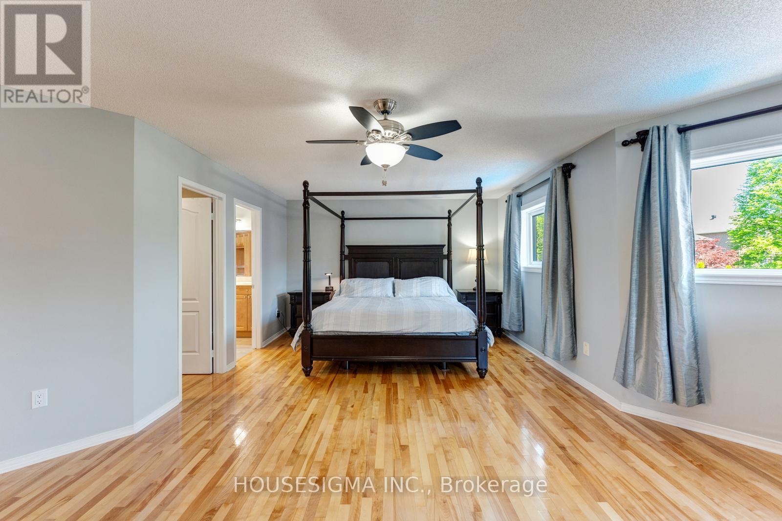 30 GOODERHAM DRIVE - 24