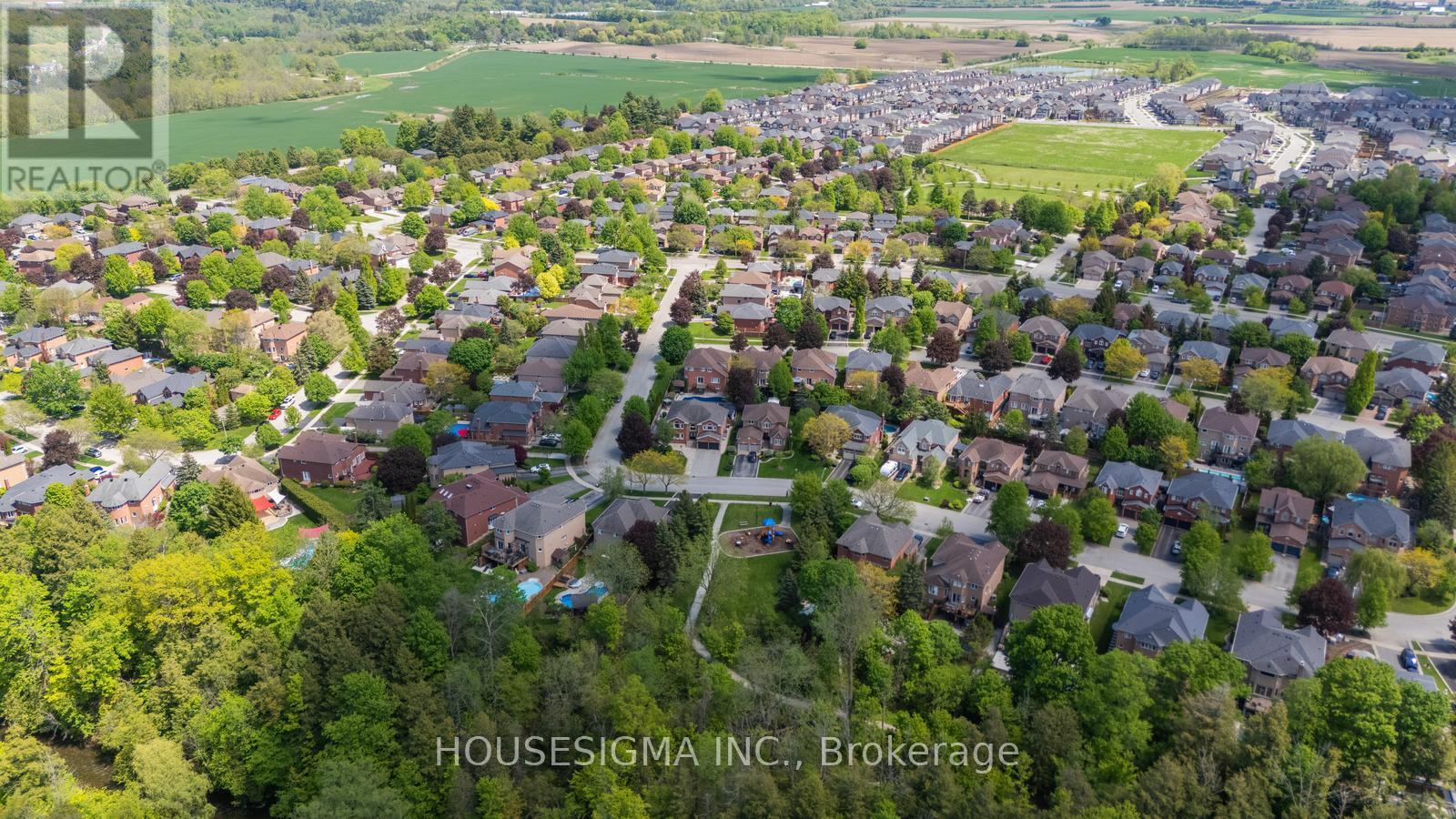 30 GOODERHAM DRIVE - 47