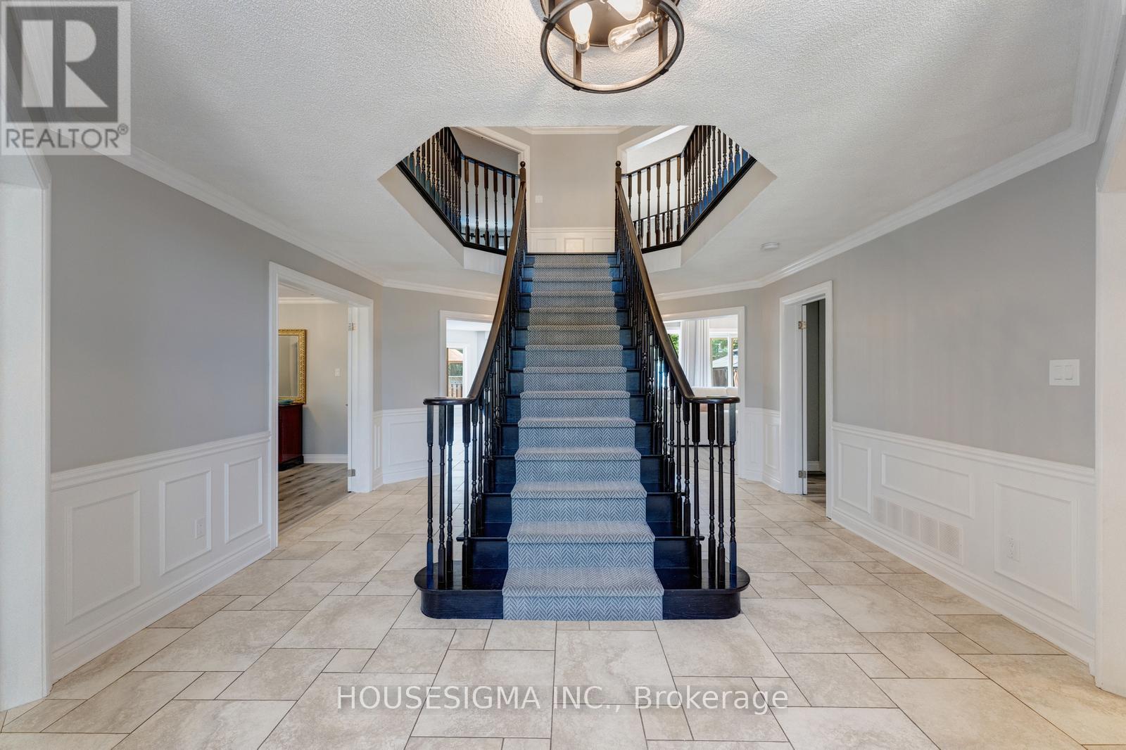 30 GOODERHAM DRIVE - 5