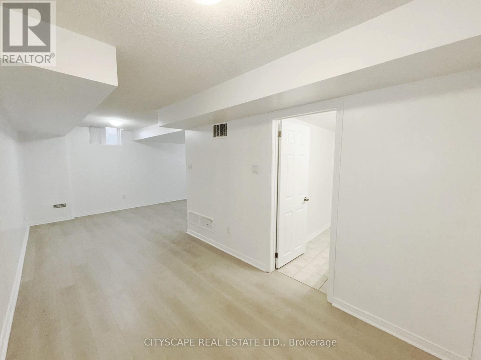 64 HONEYVIEW TRAIL - 30