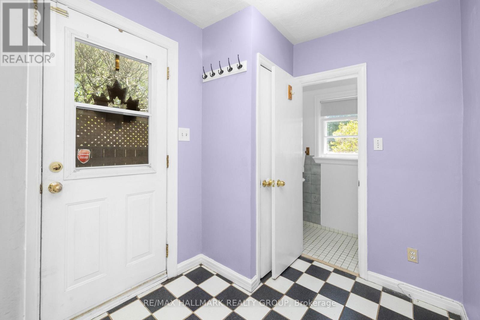 824 BYRON AVENUE - 19