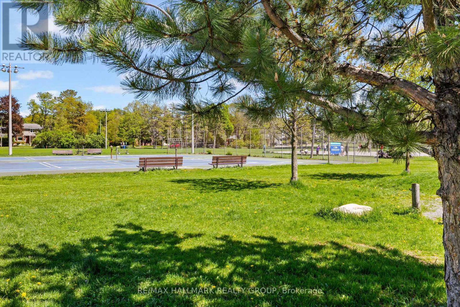 824 BYRON AVENUE - 44