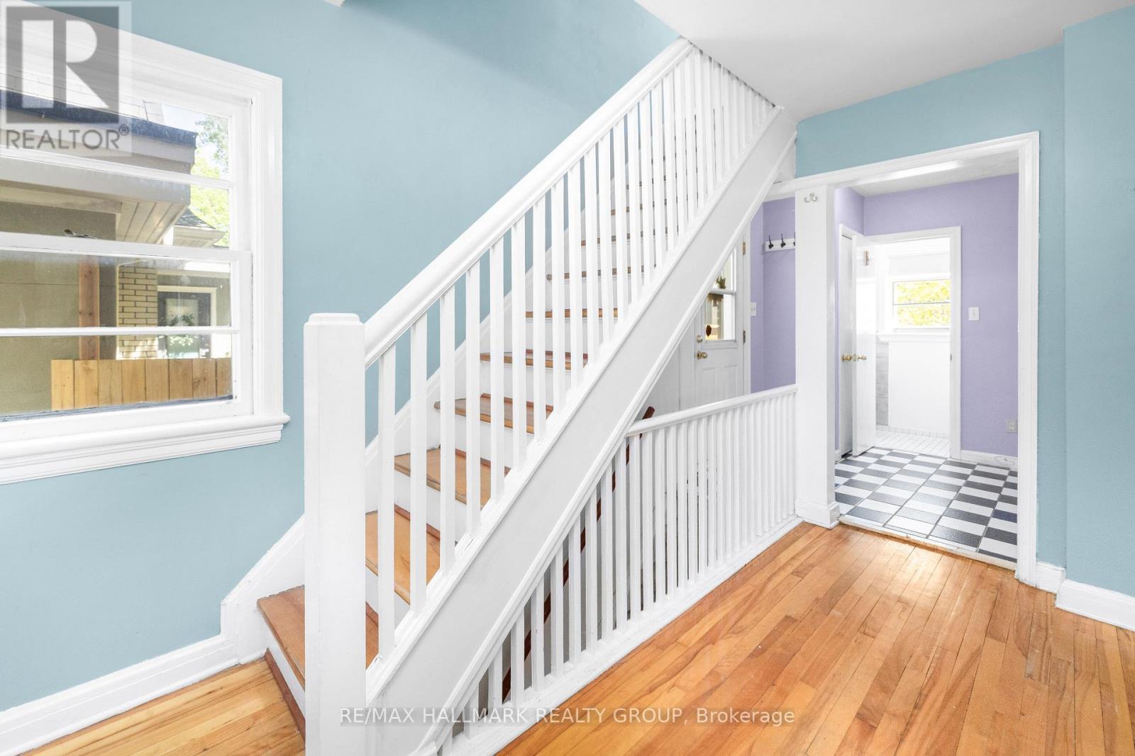 824 BYRON AVENUE - 21