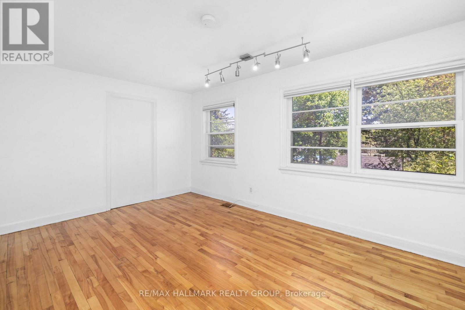 824 BYRON AVENUE - 24