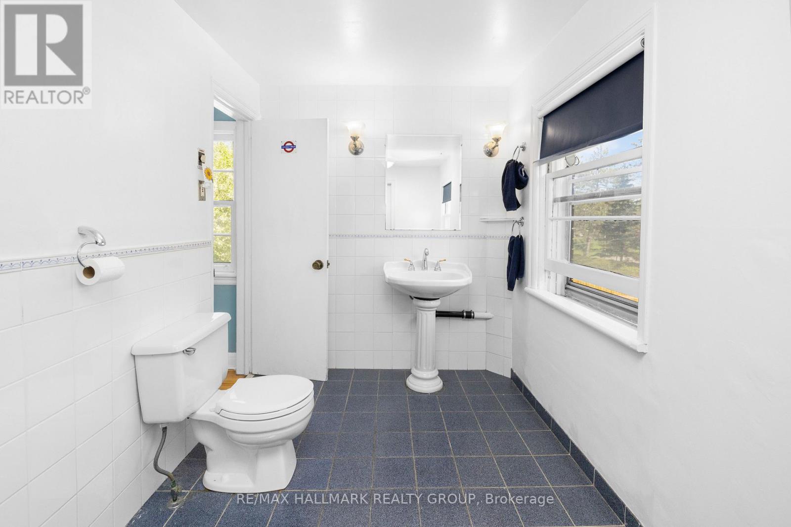 824 BYRON AVENUE - 29