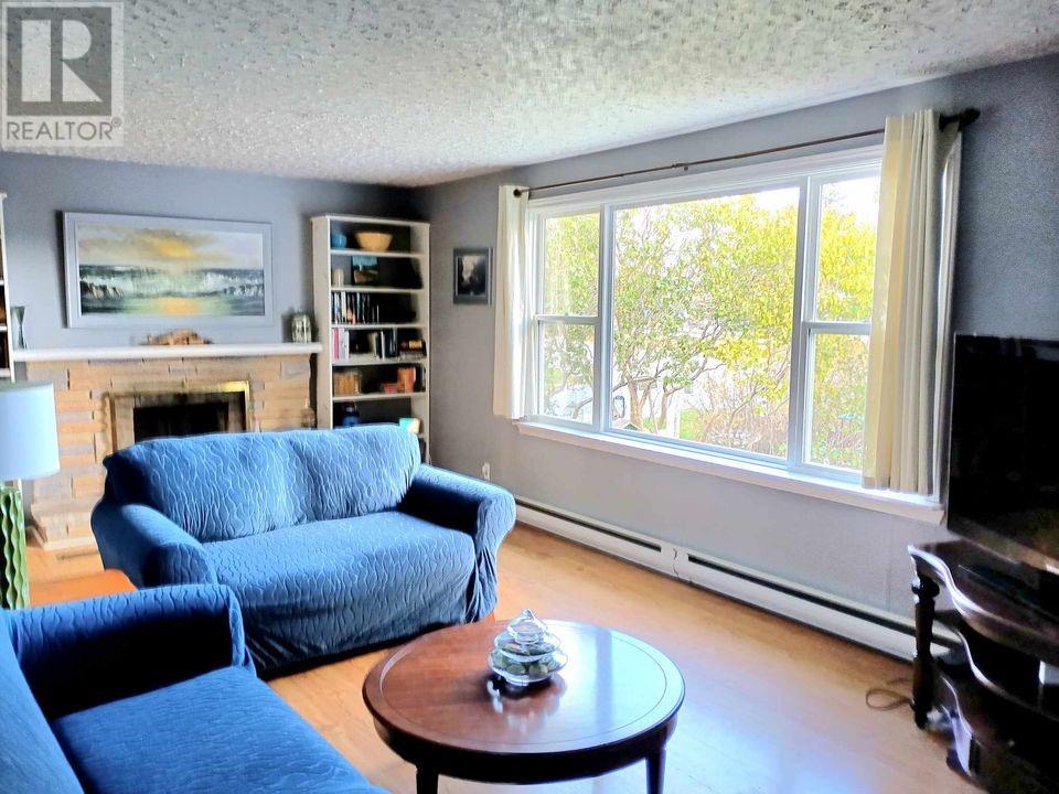 38 Beach Road, Eastport — photo 6