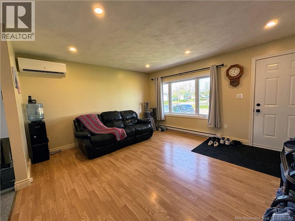 5 Pelton Street - 5