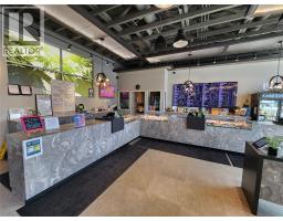 1928 Summit Drive, Kelowna, BC V1V1N6 Photo 12