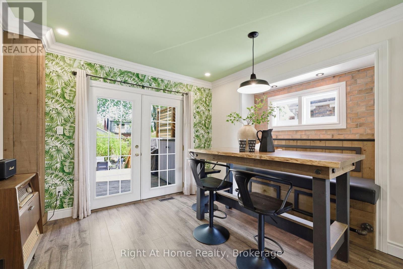 381 JARVIS STREET - 9