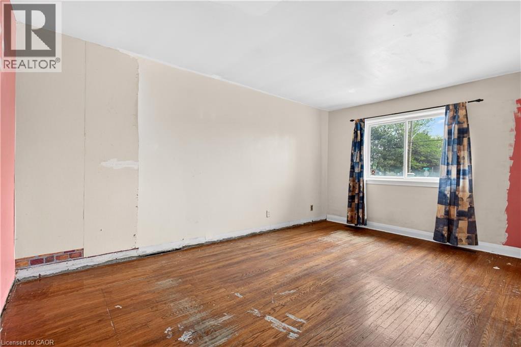 447 MELVIN Avenue - 11