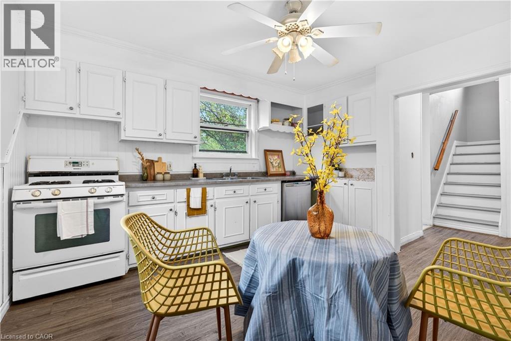 447 MELVIN Avenue - 8