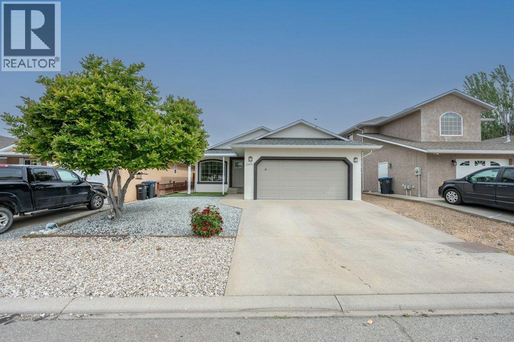 260 WILLOWS Place, Oliver