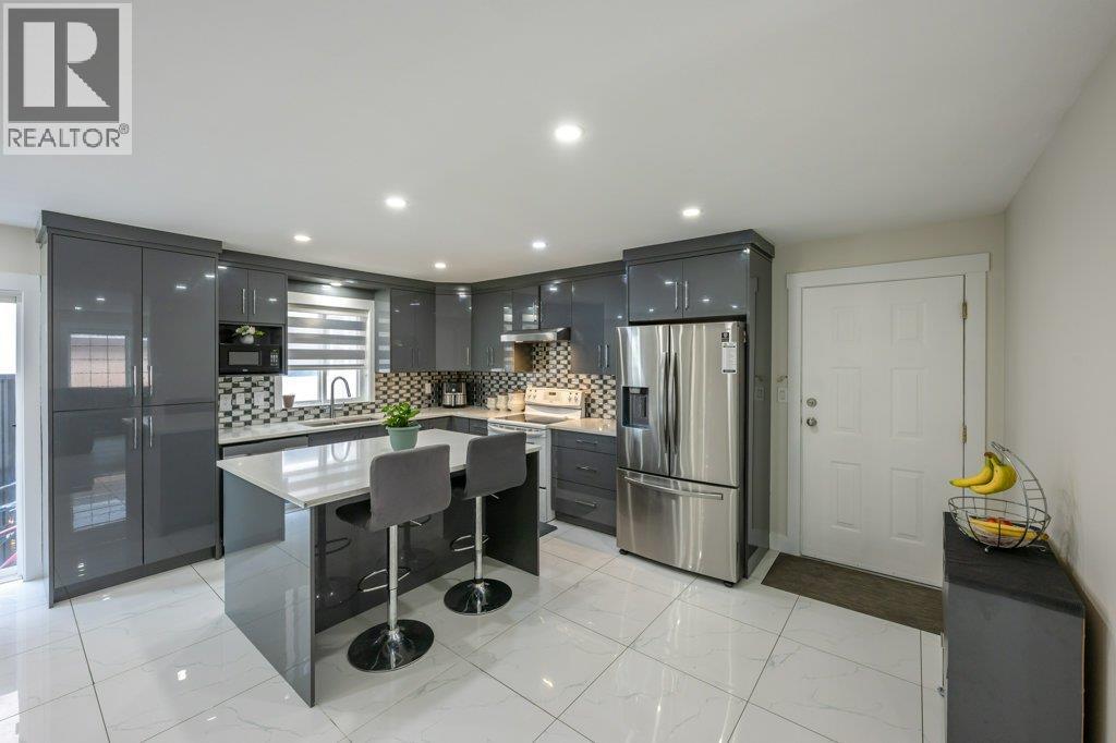260 WILLOWS Place, Oliver