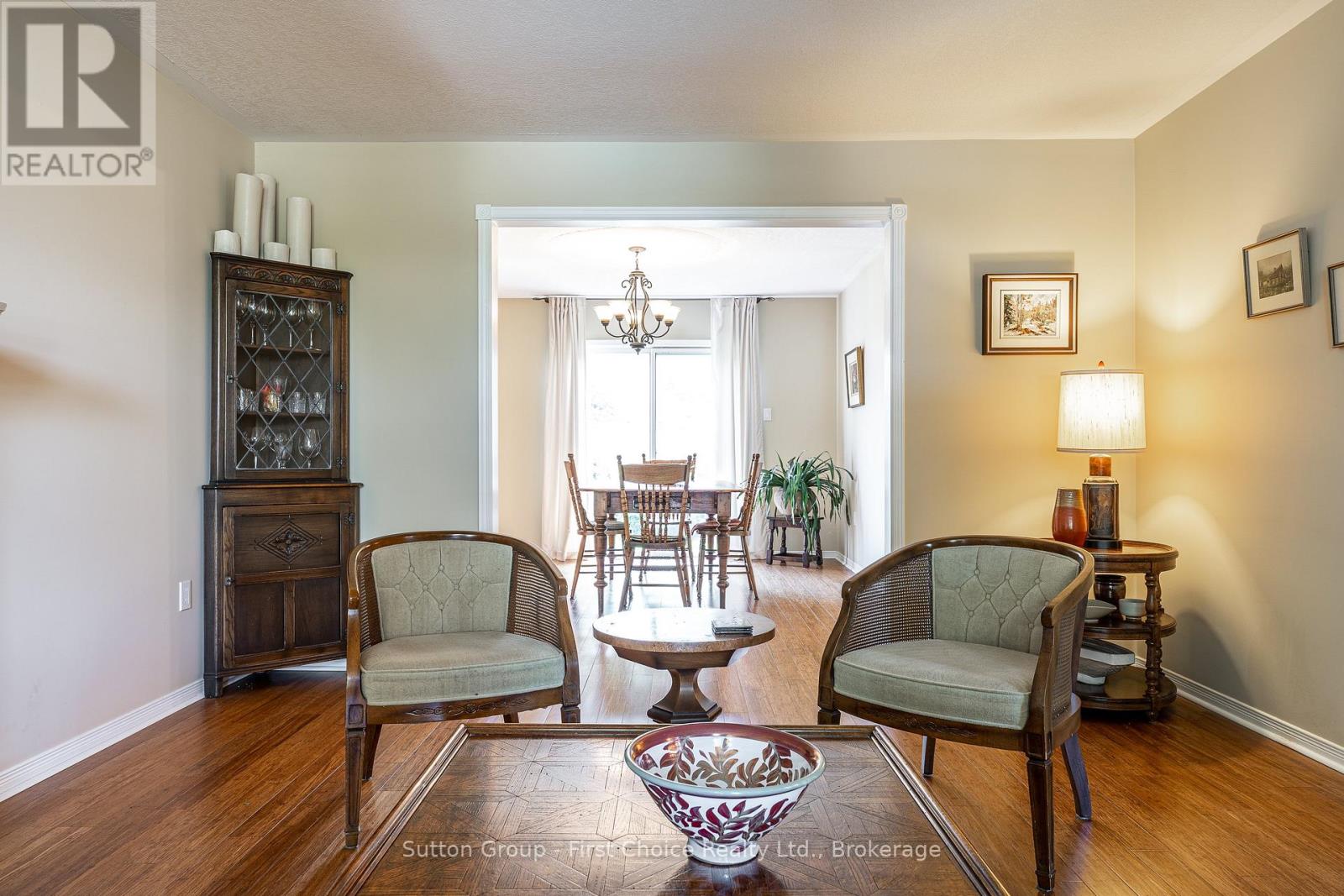 25 WHITE STREET - 8