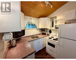 1082 Lakeshore Drive S, Bracebridge, ON P1L1X3 Photo 30