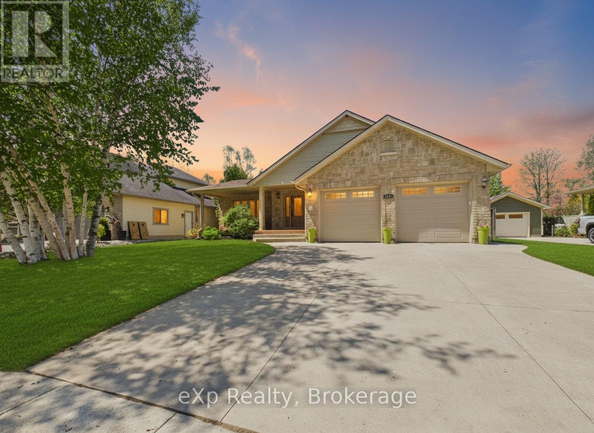 513 CREEKWOOD DRIVE - 1