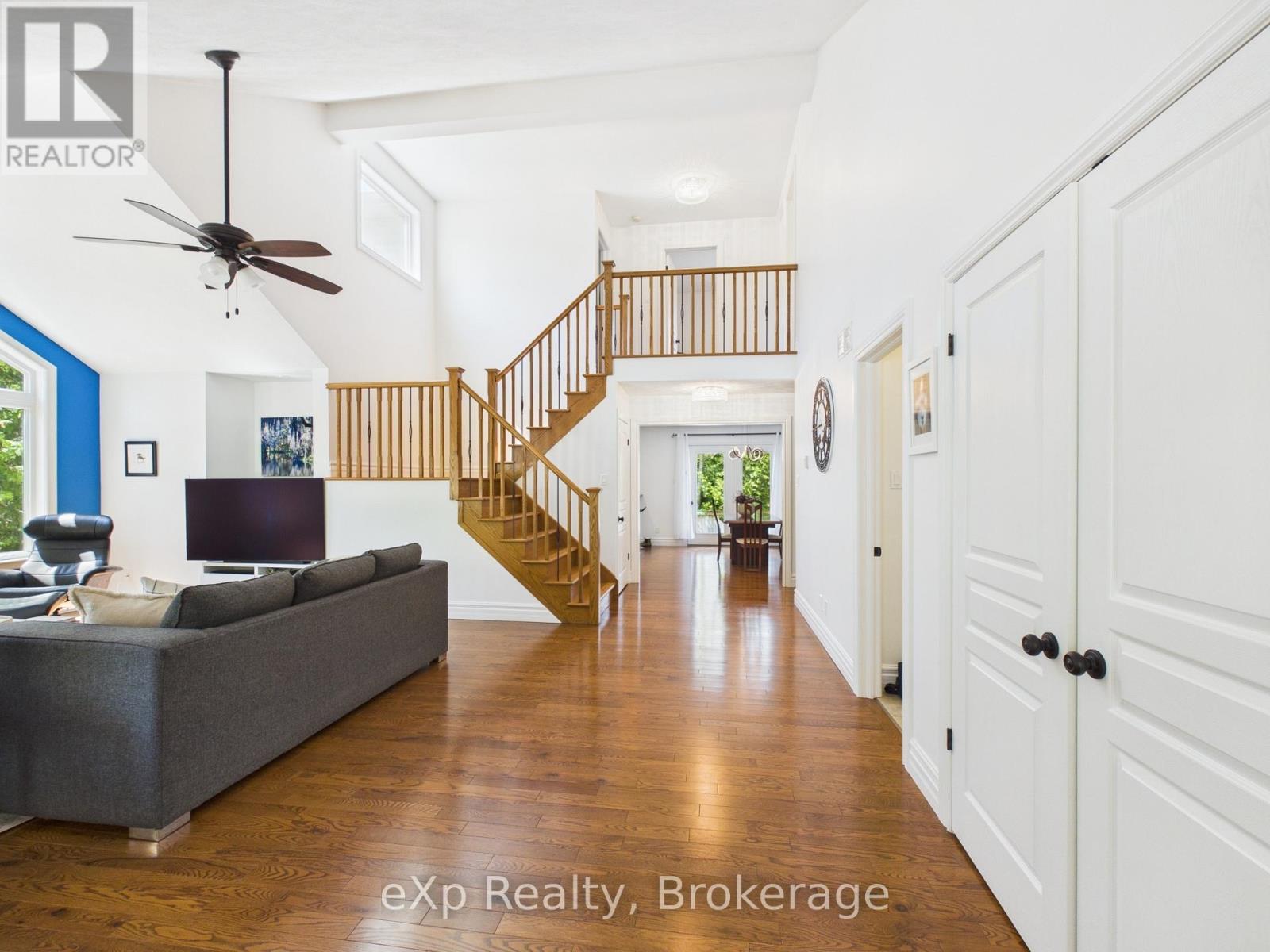 513 CREEKWOOD DRIVE - 10