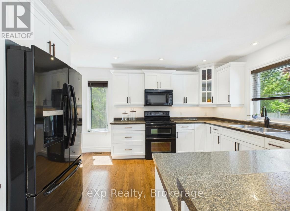 513 CREEKWOOD DRIVE - 11